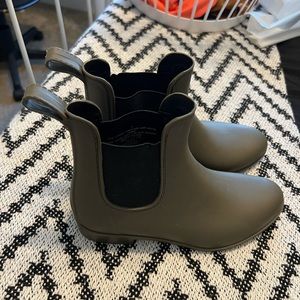 Chelsea Rain Boot 7